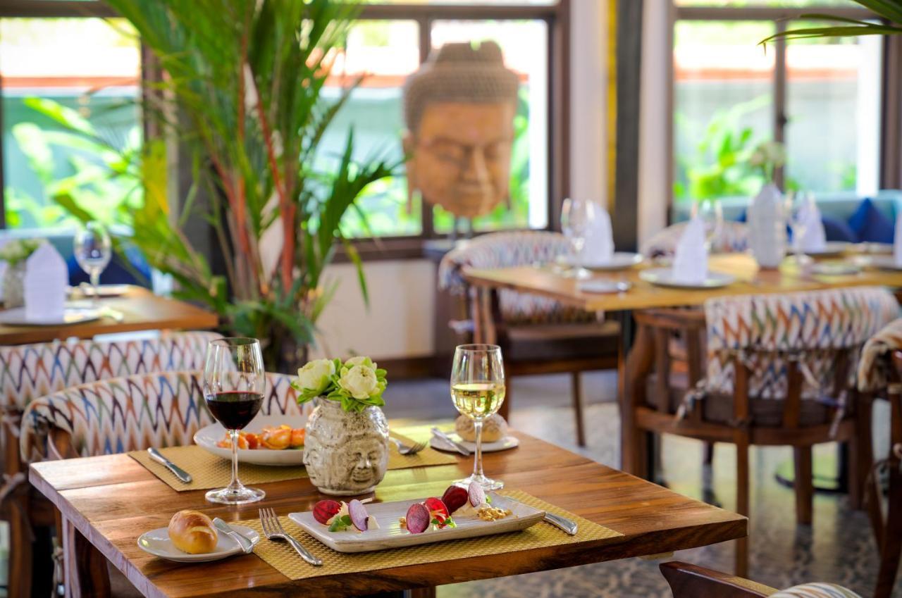 Heritage Suites Hotel Siem Reap Exterior foto